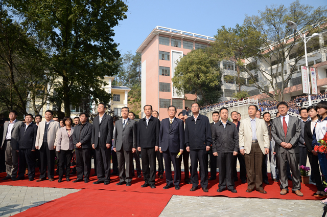 纪念卫国英烈  弘扬抗战精神