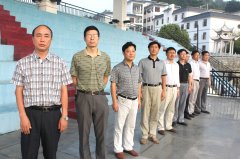 铭记国耻   景忠成人