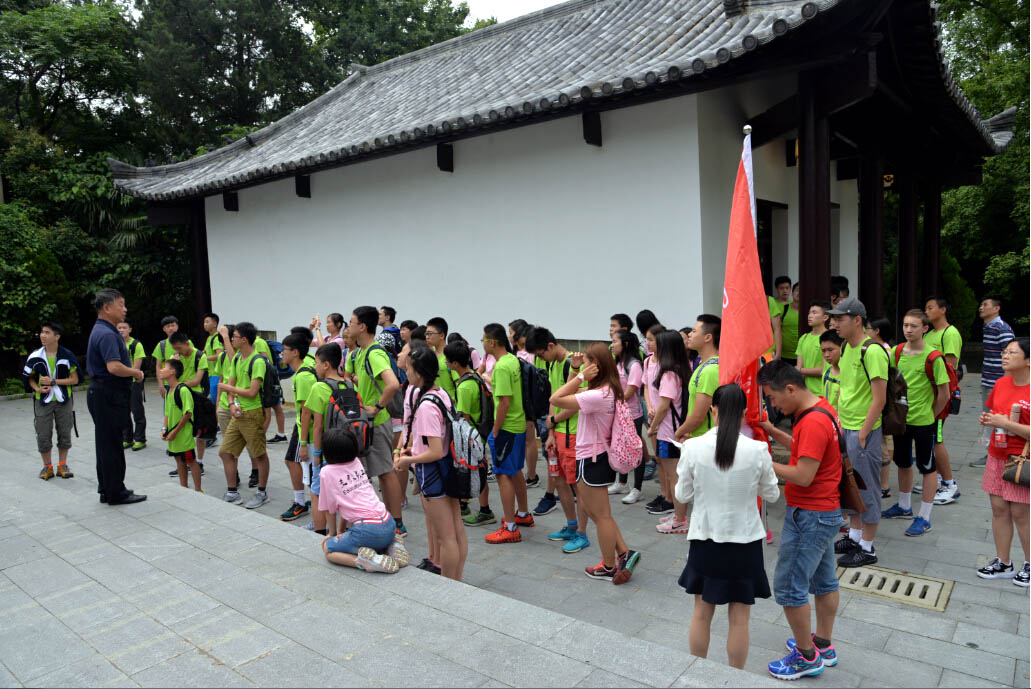 中美中学生文化教育交流夏令营在野寨中学开营