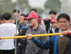 运动会赛场“众生相”