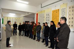 展书香校园  画美丽野中