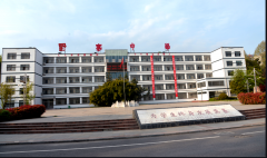 高三学生返校啦！