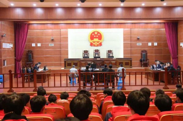 野寨中学开展“法护青春·敬畏法治”庭审观摩活动