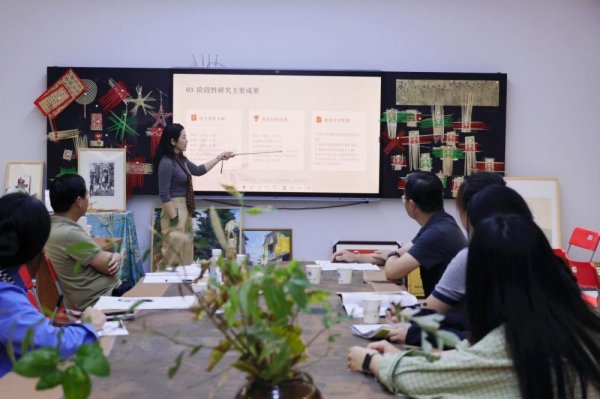 复盘中期研思 深耕非遗育人